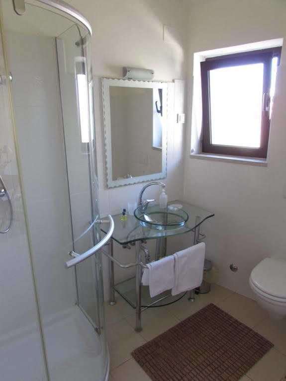Guest House Pina Rovinj Exteriör bild